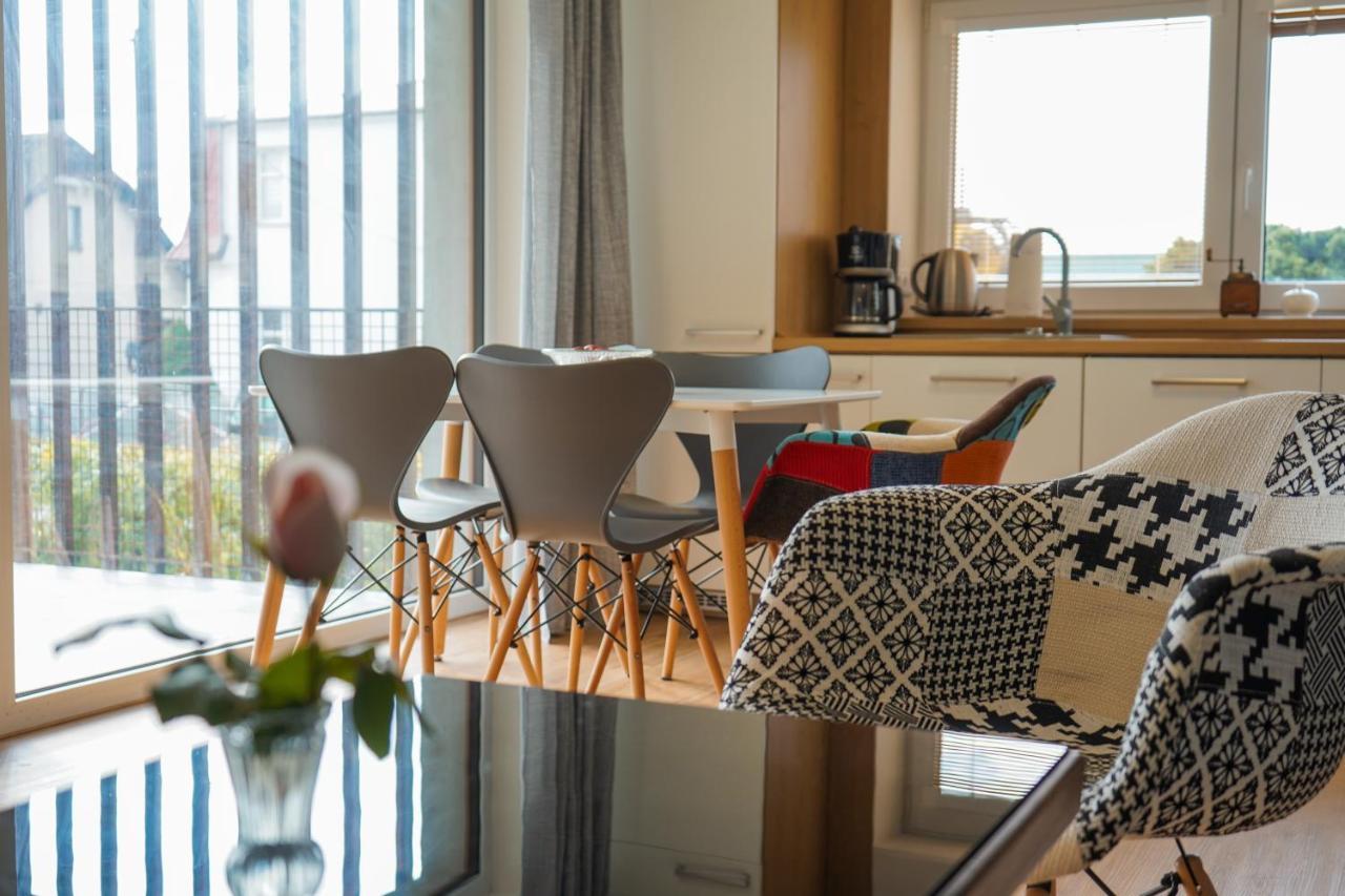 Vila Vekose - Apartman S Terasou A Zahradou Hradec Králové Exteriör bild