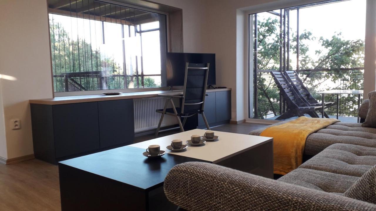 Vila Vekose - Apartman S Terasou A Zahradou Hradec Králové Exteriör bild